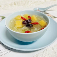 苹果银耳红枣汤