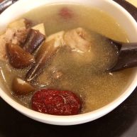 一碗汤滋补鸡纵菌老鸡汤