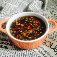 桂花红枣核桃羹冬喝暖饮夏喝冰