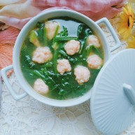 虾丸菠菜汤