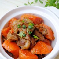 胡萝卜炖羊肉