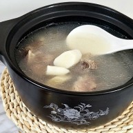 山药炖筒骨