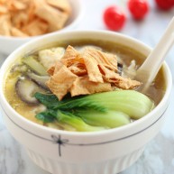 滑嫩营养鸡片汤