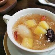 苹果银耳红枣汤