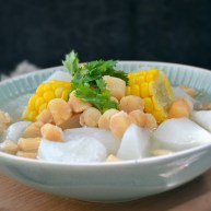 干贝玉米萝卜汤