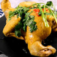 滋滋冒油的飘香葱油鸡简单到让我再也不想去外面吃饭了