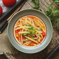 酸爽下饭的茄汁土豆丝