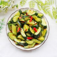 燃烧脂肪的凉拌黄瓜