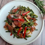 蒜苗炒腊肉