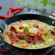 开胃火辣牛肉粉丝大锅炖