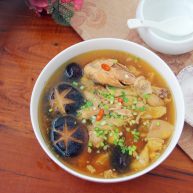 香菇炖鸡