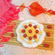 招财进宝枣花馍