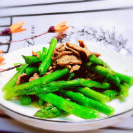 芦笋炒肉片