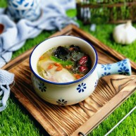 煲汤时加上它营养好喝又不腻这个季节要多