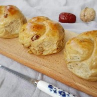 甜味红糖红枣核桃面包