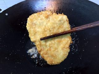 18、美味的日式炸猪排,再炸2分钟，夹起