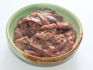 5、美味快手菜-----口水腰花,抓匀