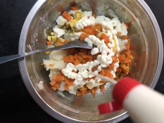 11、日式土豆沙拉,挤入沙拉酱