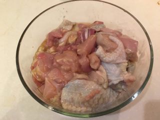 9、无敌台式三杯鸡,抓捏腌制备用