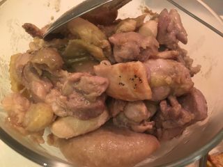 23、无敌台式三杯鸡,捞出备用