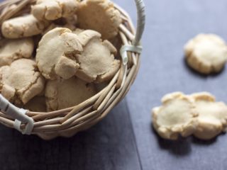 15、玛格丽特饼干,酥酥脆脆，一口一个～