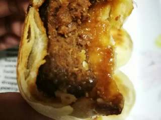 31、小鲜肉#中秋食饼记#,来来来，趁热咬上一口，那汤汁流了一口呀????