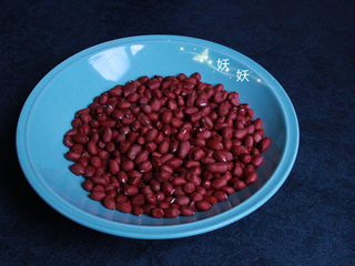 1、花生粘,现剥的红壳花生，这个是生的。