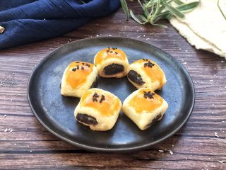 19、玫瑰豆沙一口酥,成品