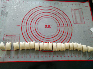 7、金钱包,平均分成22份