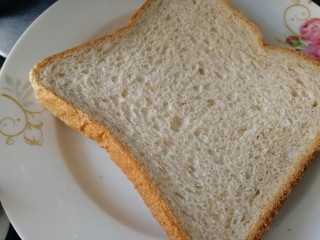 1、吐司培根披萨,全麦吐司。