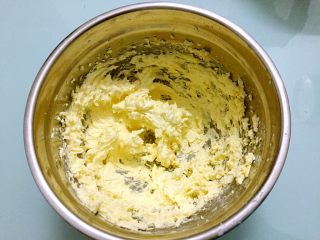 7、淡奶油曲奇,这是打发好的状态