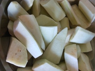 4、#蒸菜#香菜蒜末凉拌茄泥  新文美食,在切成段？