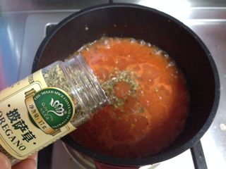 10、自制披萨酱,披萨草