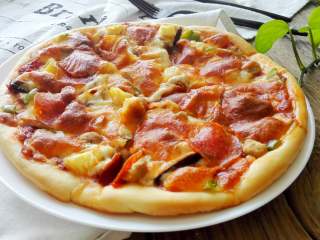 17、馅料足足的超级至尊匹萨,成品