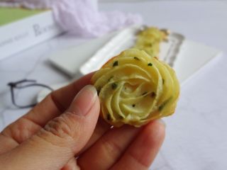 14、土豆曲奇饼,来个特写，虽然是土豆泥但是纹路还不错