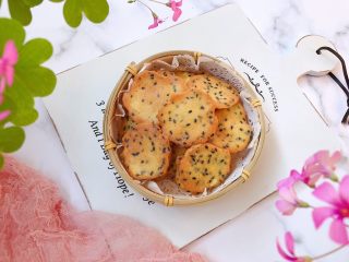 10、芝麻薄脆饼干,成品