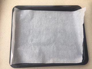 17、燕麦饼干(健康饱腹版),烤盘铺上油纸