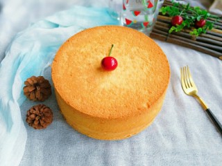 1、奥利奥咸奶油蛋糕,8寸戚风蛋糕一个