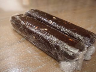 18、可可坚果,一份量刚好一条