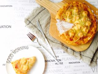 17、简单好吃的培根虾仁披萨????,很好吃