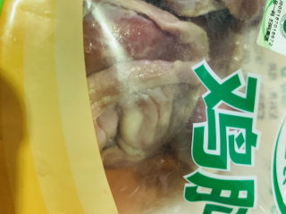 1、凉拌鸡胗,鸡胗买一包；