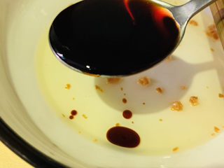 11、凉拌鸡胗,加酱油；