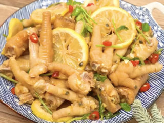 15、百香果柠檬鸡爪,就这一盘，追几集剧就没了????