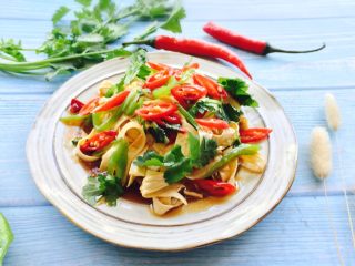 23、凉拌豆腐皮,成品图二