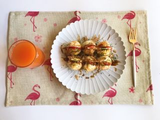 13、章鱼小丸子—Bruno锅菜谱,搞定，开吃，小心烫嘴哈～