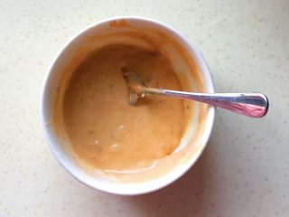 9、碧绿脆爽冰草沙拉,搅拌均匀