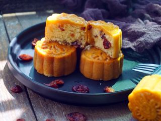 47、#甜食#椰香蔓越莓月饼,酸酸甜甜