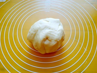 8、圣诞糖霜饼干,再揉成面团