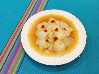 12、醋溜白菜,用了花椒油炒出来的醋溜白菜特别香。