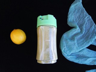 11、秋季健康饮～黄瓜雪梨汁,打好后到出，不喜欢带渣口感可以过滤一下，不过还是一起更健康哦～